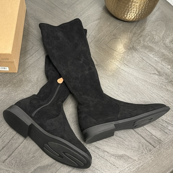 Gentle Souls by Kenneth Cole Women's Emma Stretch Boot - Picture 4 of 5